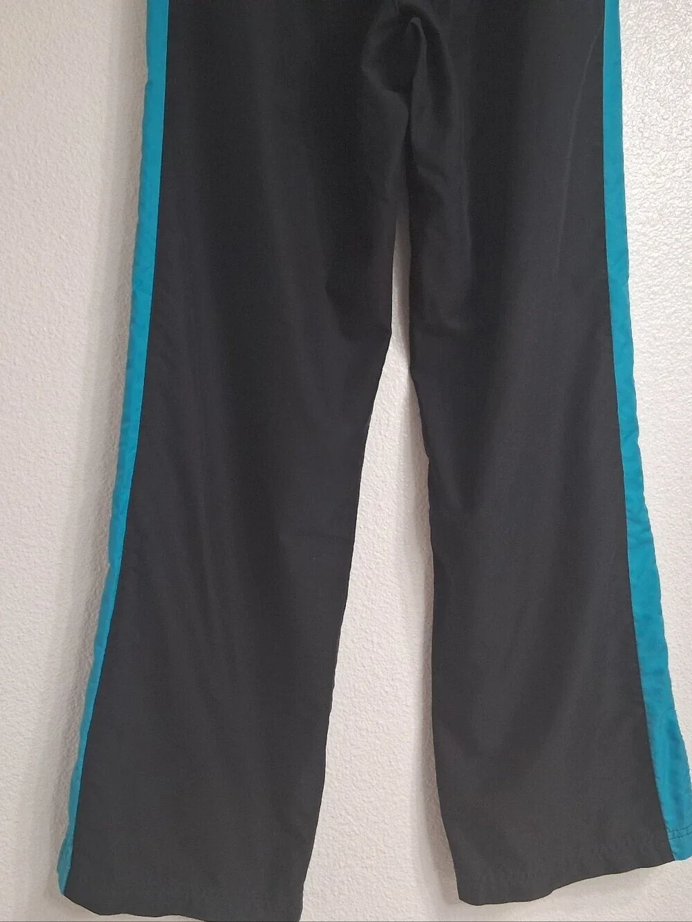 Vintage Boy's Nike Basketball Pants   Size 12-14
